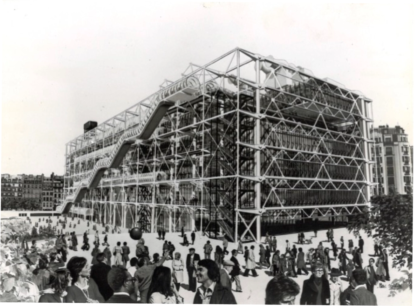 Bertè con il cappello è presente nel Manifesto d' inaugurazione del Centre Pompidou nel 1976