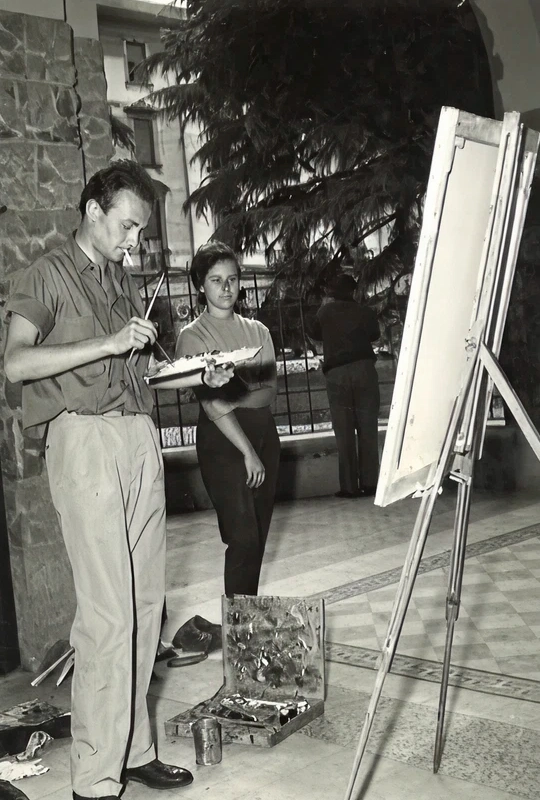 Bertè dipinge in piedi - 1970
